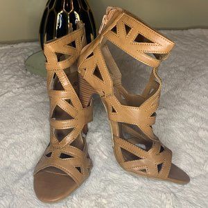 Women Tan Heels